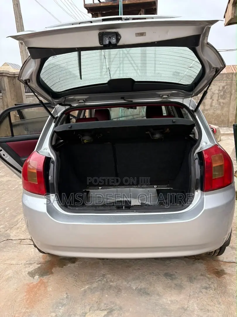 Toyota Corolla 2006 Silver