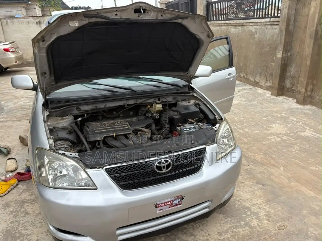 Toyota Corolla 2006 Silver