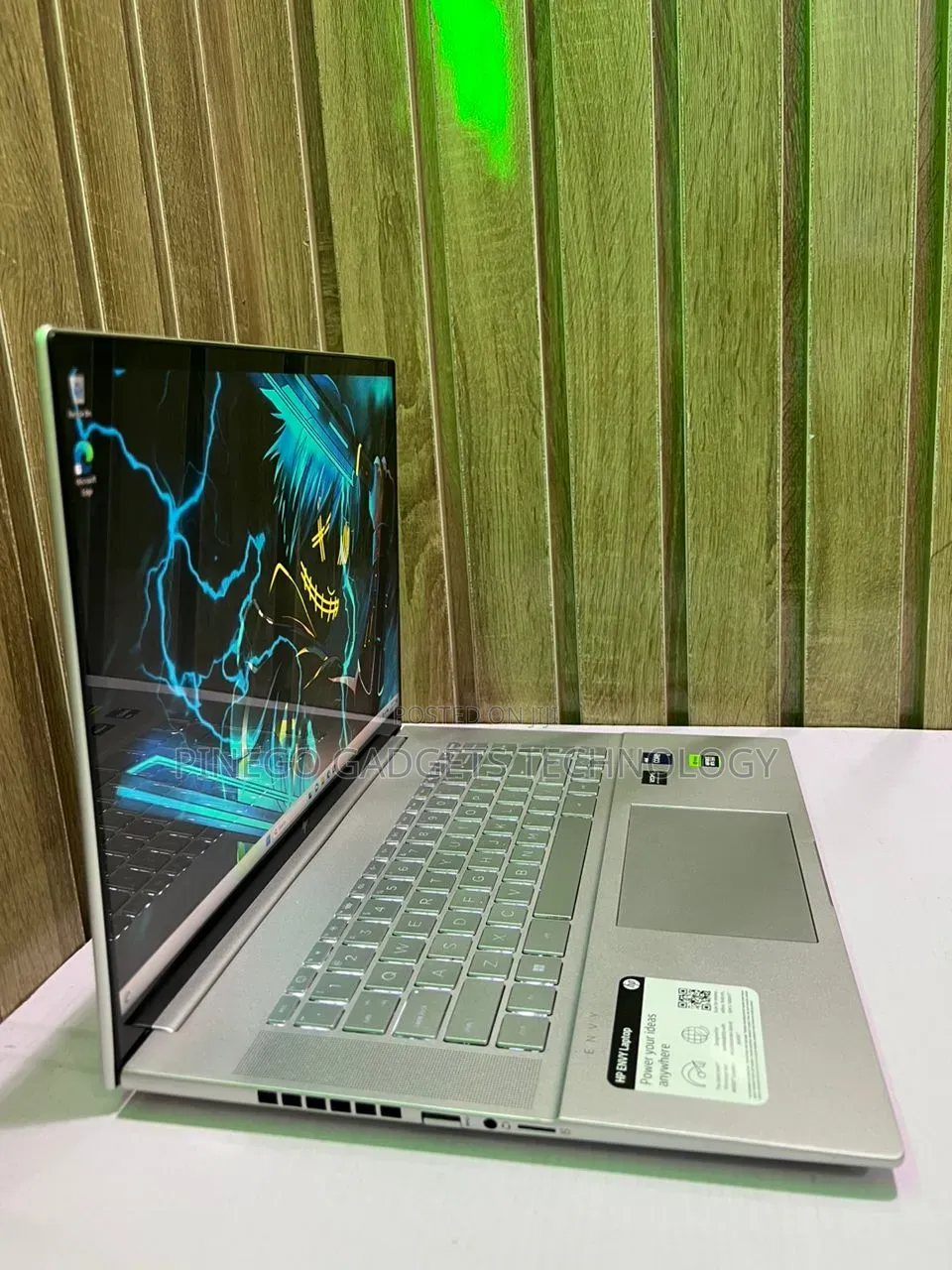 Laptop HP Envy 16 Gaming 16-h1023dx 16GB Intel Core i9 SSD 1T