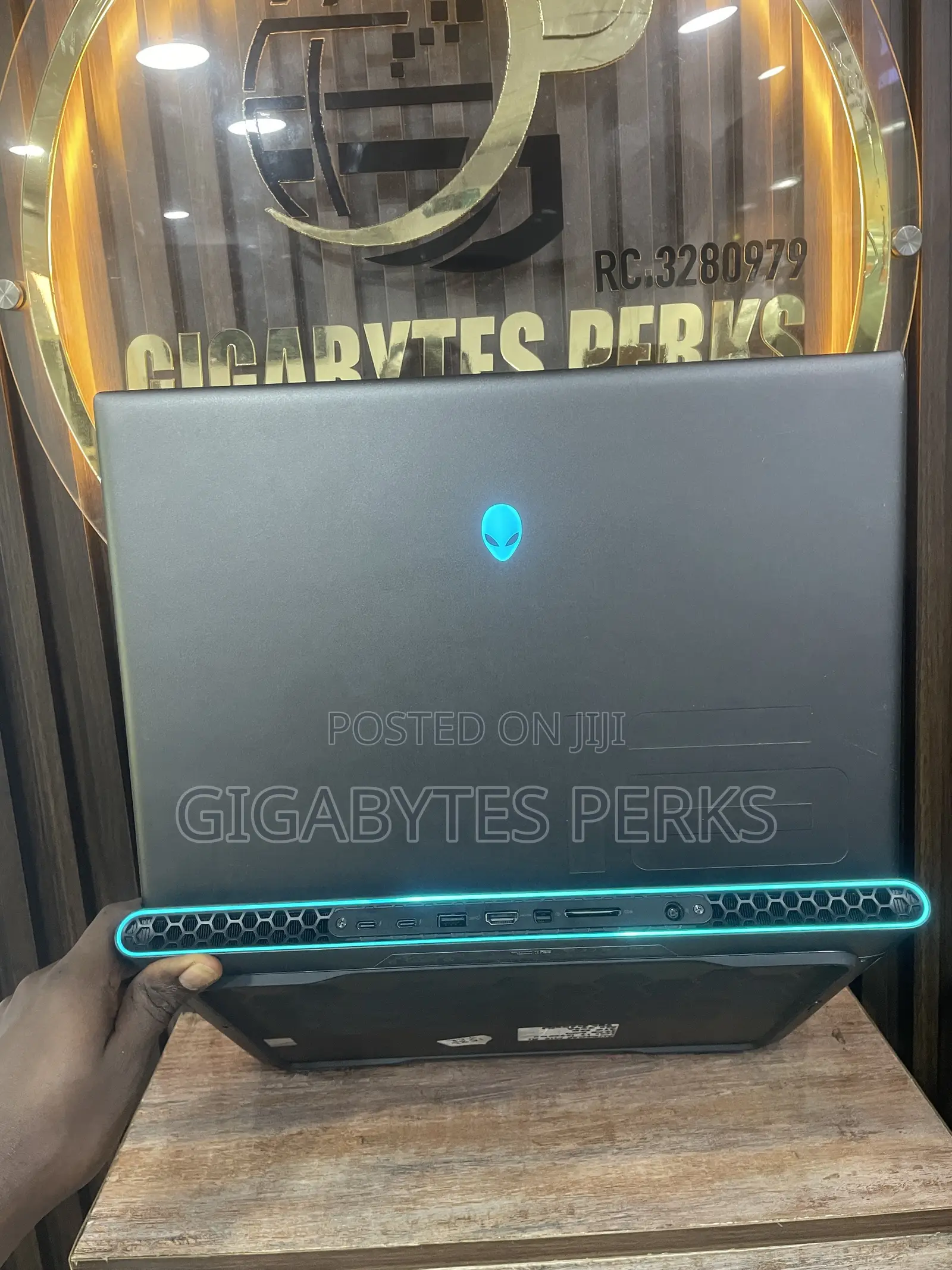 Laptop Alienware M16 R1 16GB Intel Core i7 SSD 1T