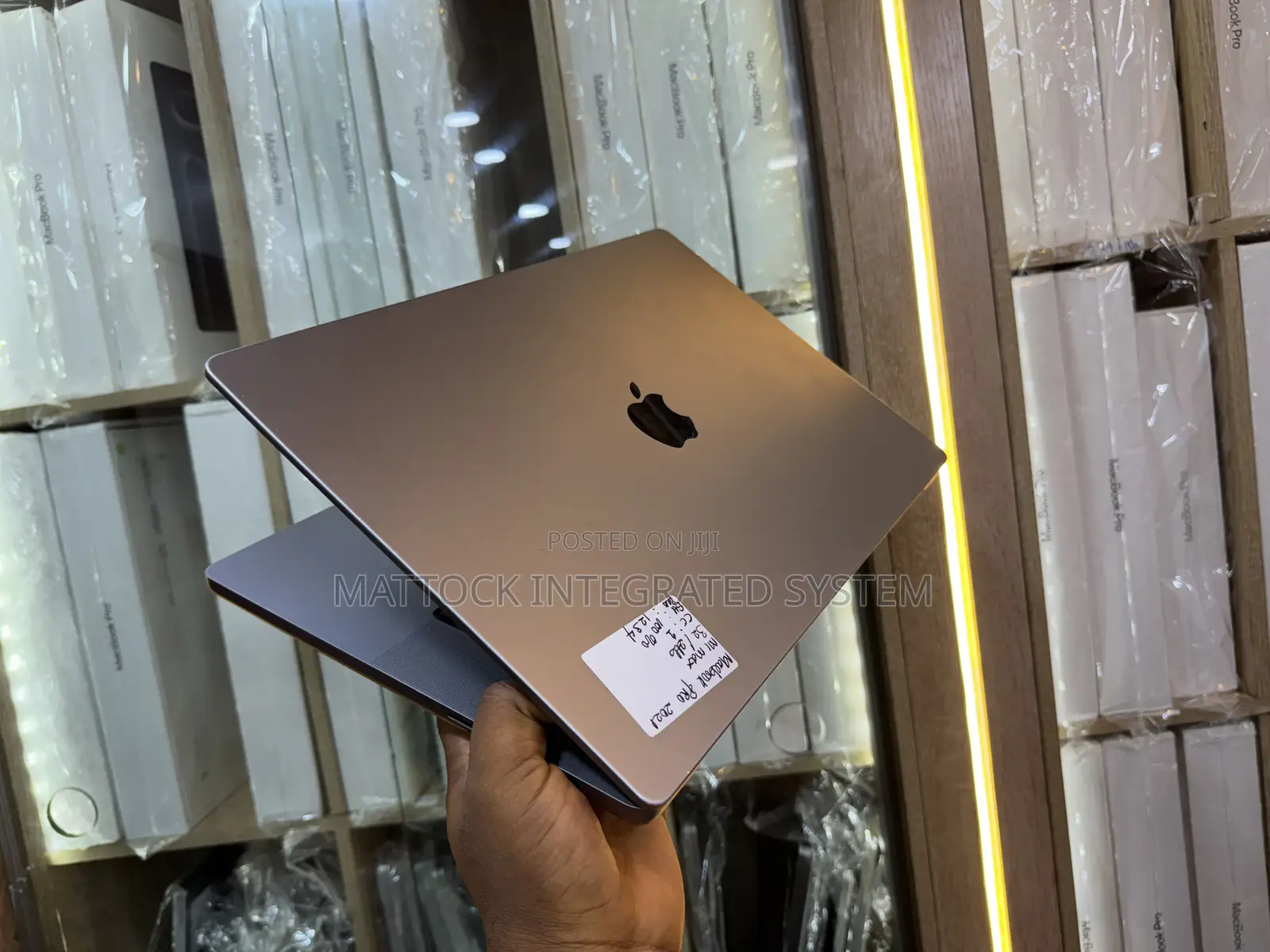 Laptop Apple MacBook Pro 2021 M1 Max 32GB Apple M1 Pro SSD 2T