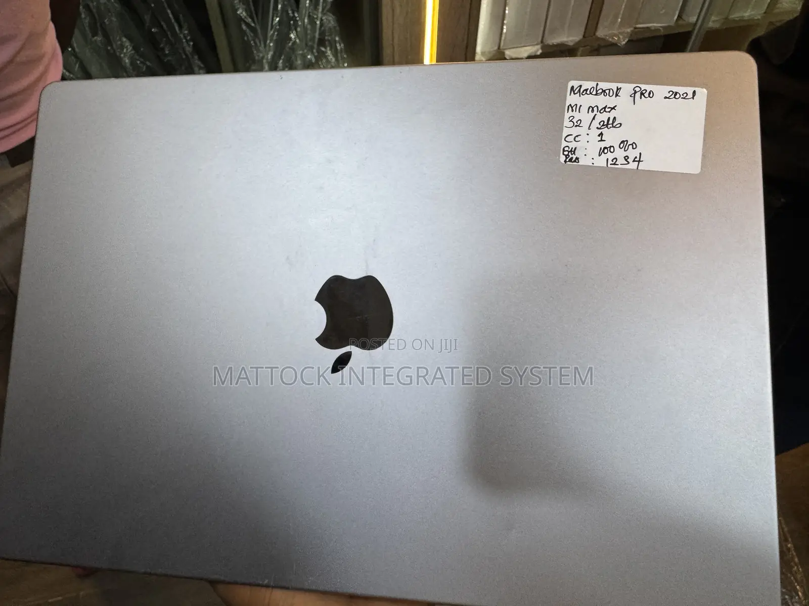 Laptop Apple MacBook Pro 2021 M1 Max 32GB Apple M1 Pro SSD 2T