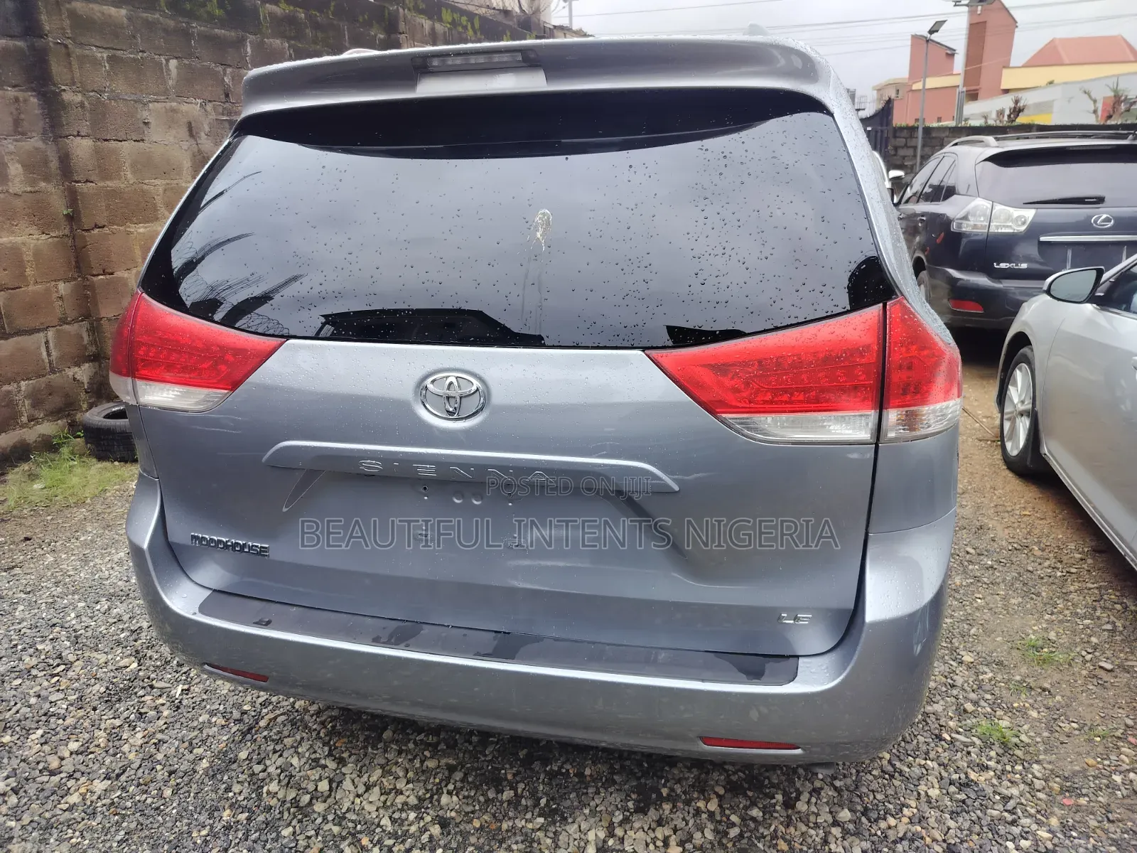 Toyota Sienna 2012 Silver