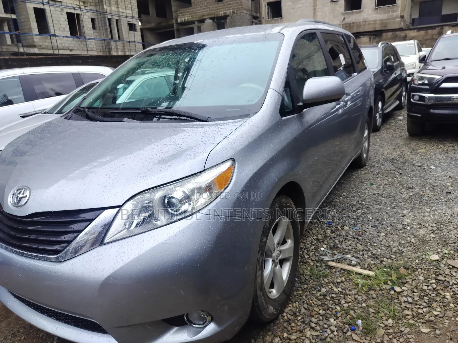 Toyota Sienna 2012 Silver