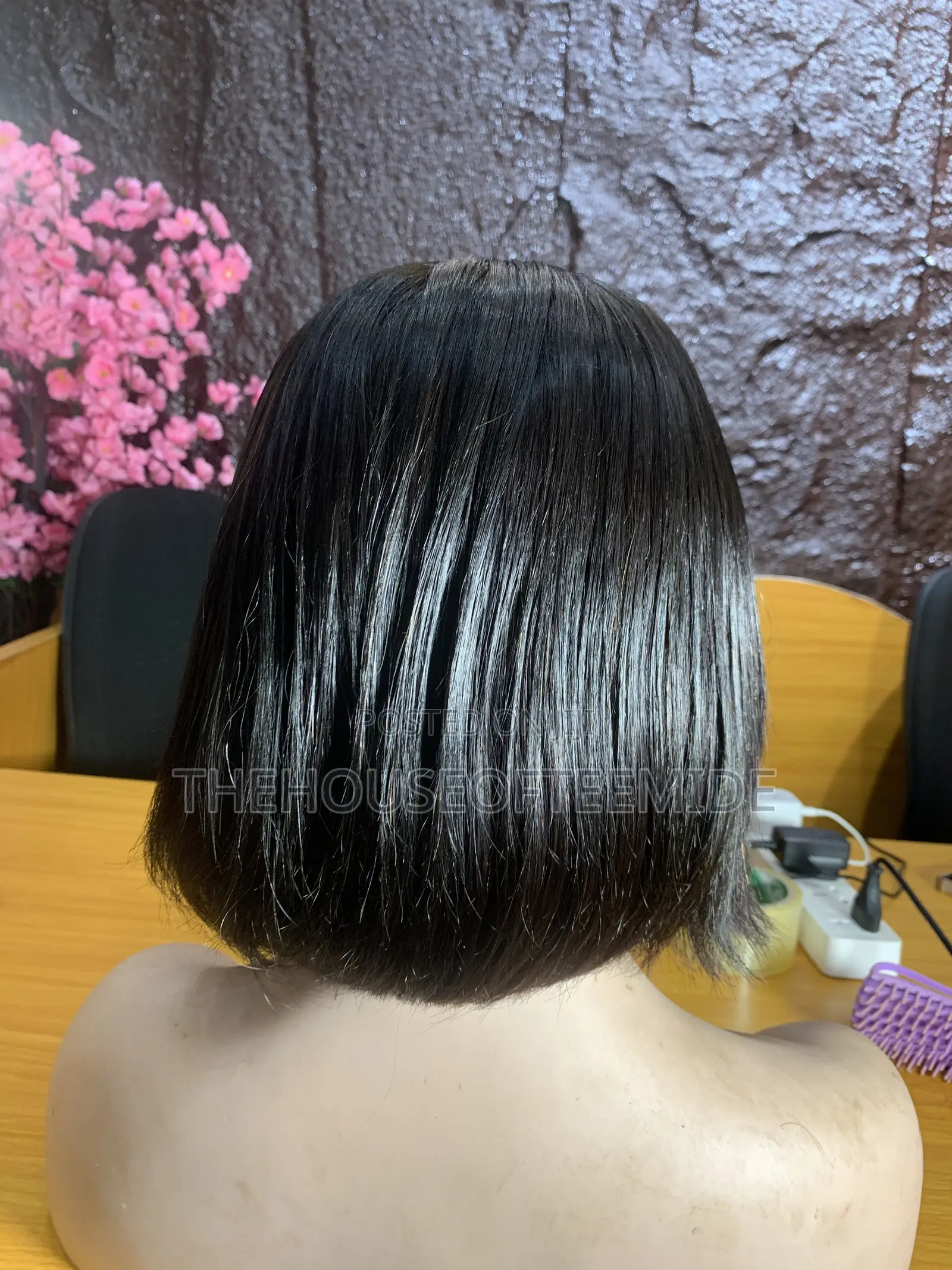 Banded Bob Wig
