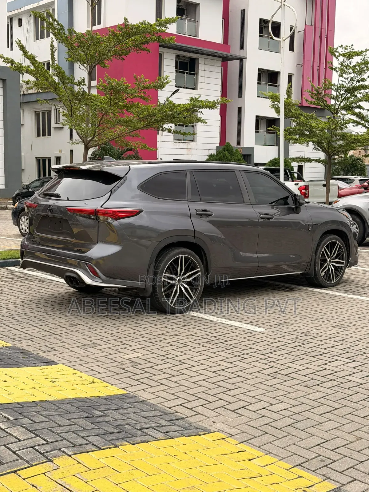 Toyota Highlander 2022 Gray