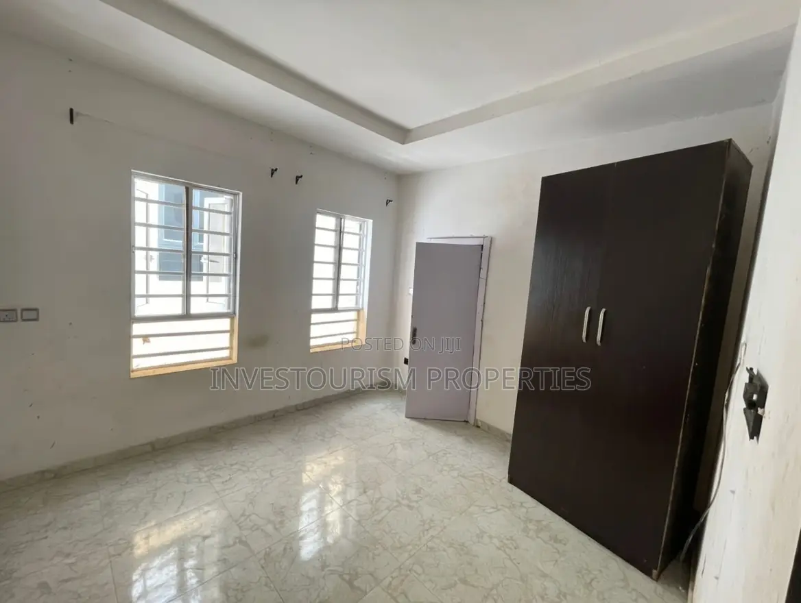 4bdrm Duplex in Osapa london for sale