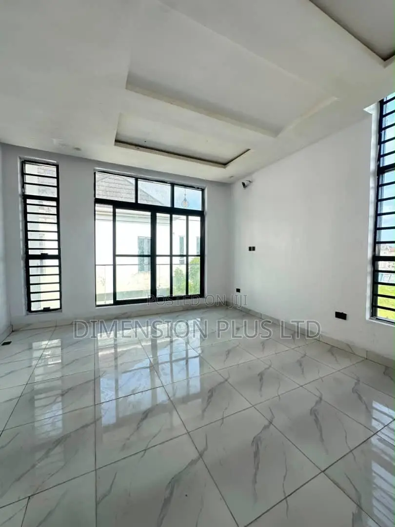 3bdrm Townhouse/Terrace in Chevron for sale