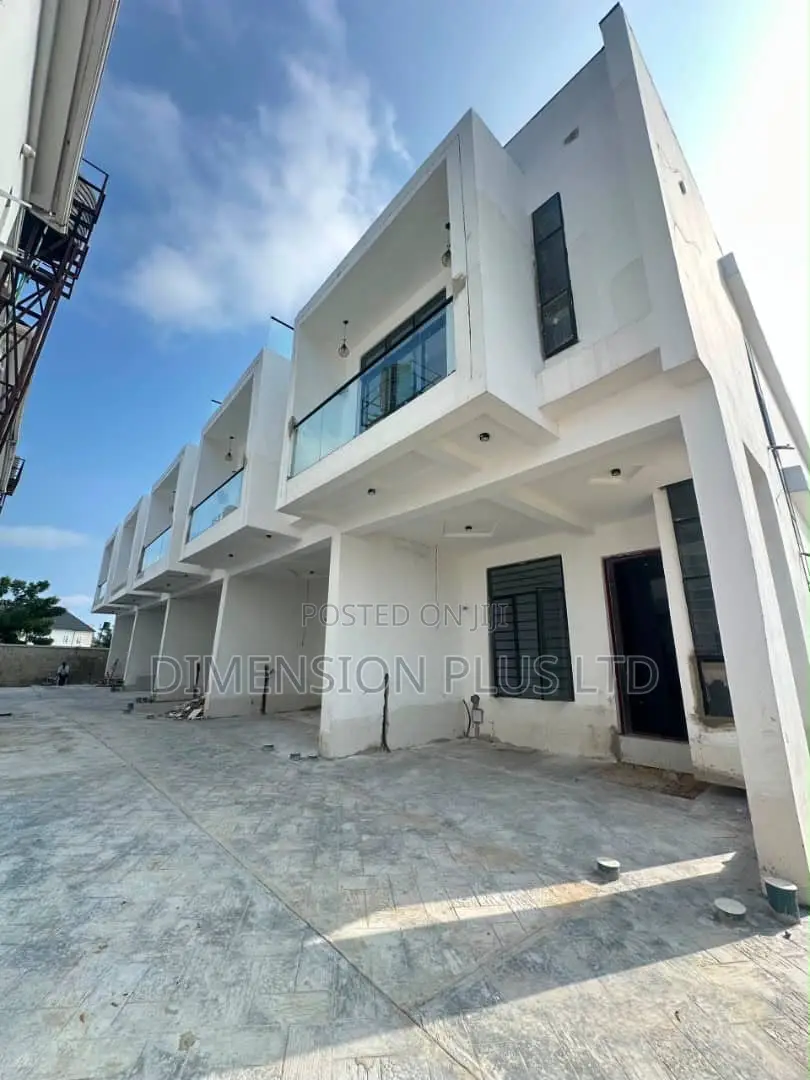 3bdrm Townhouse/Terrace in Chevron for sale