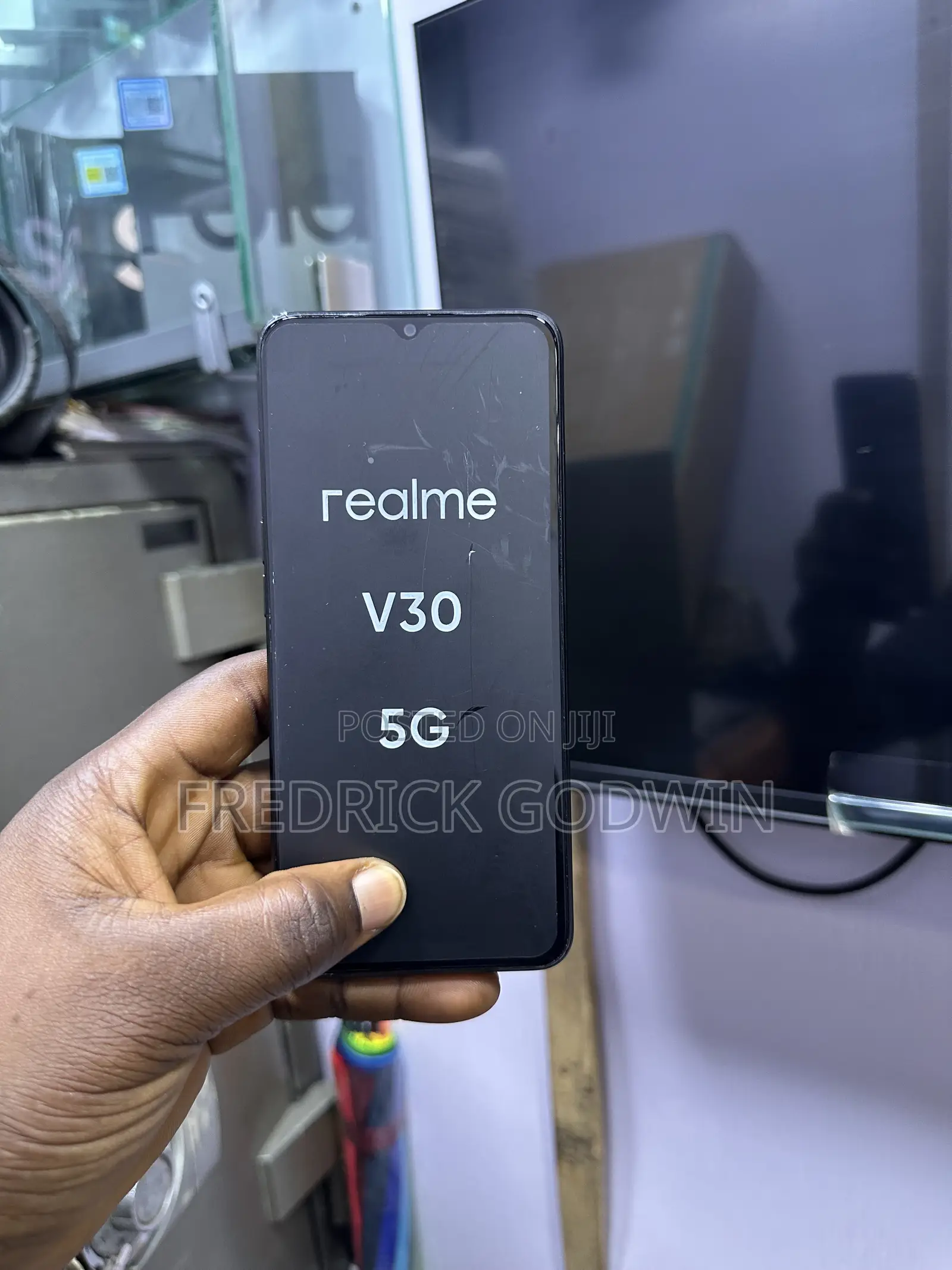 Realme V30 128 GB Black