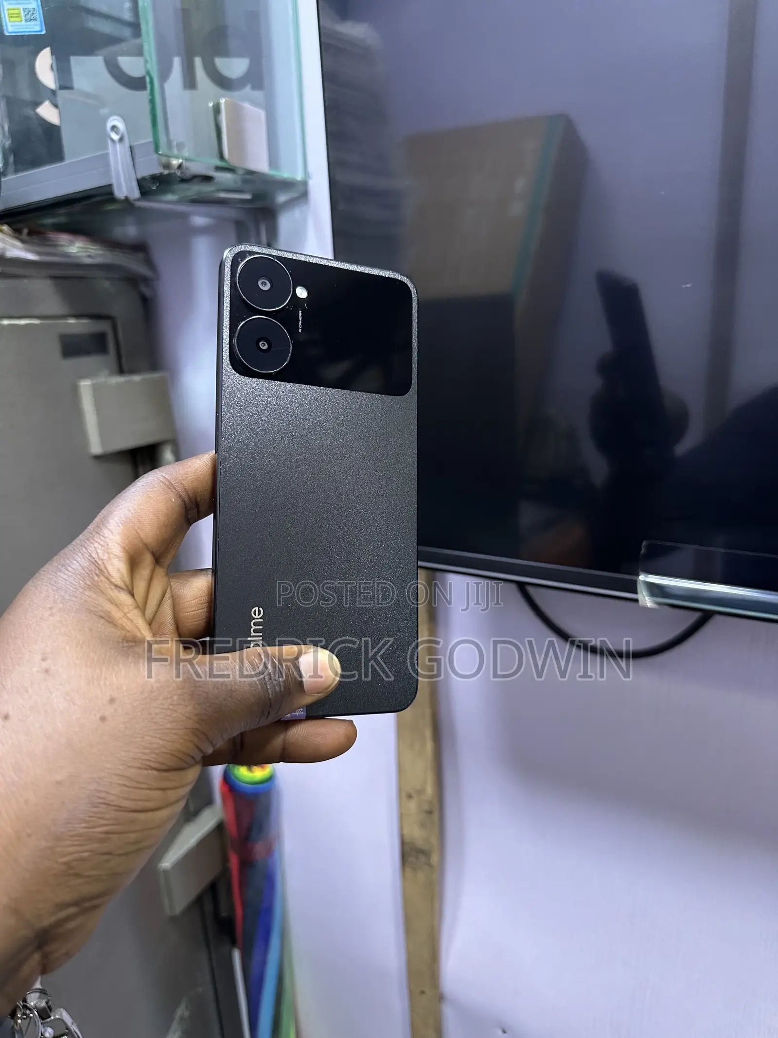 Realme V30 128 GB Black