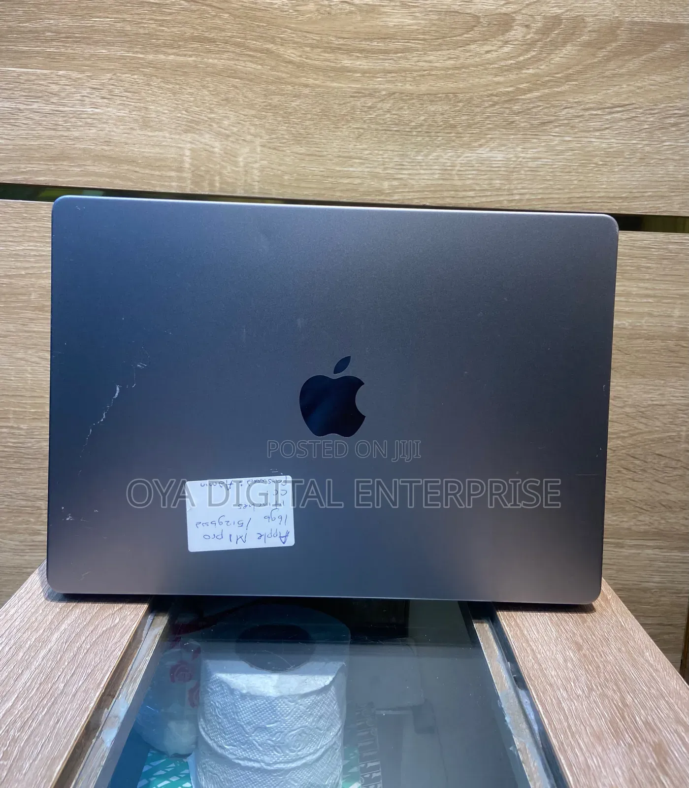 Laptop Apple MacBook Pro 2021 M1 16GB Apple M1 Pro SSD 500GB