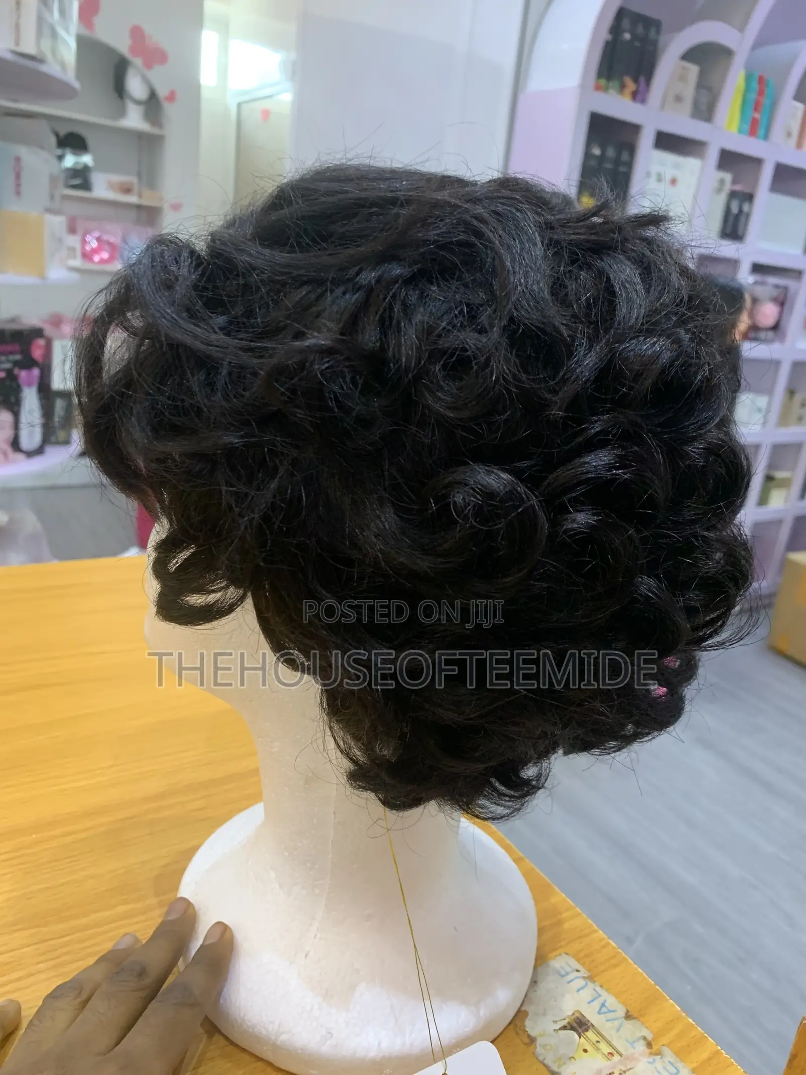 Chioma Closure 6by6 Wig
