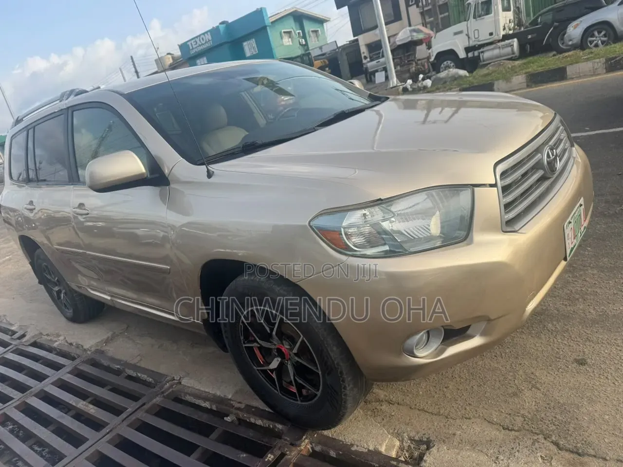 Toyota Highlander 2010 Gold