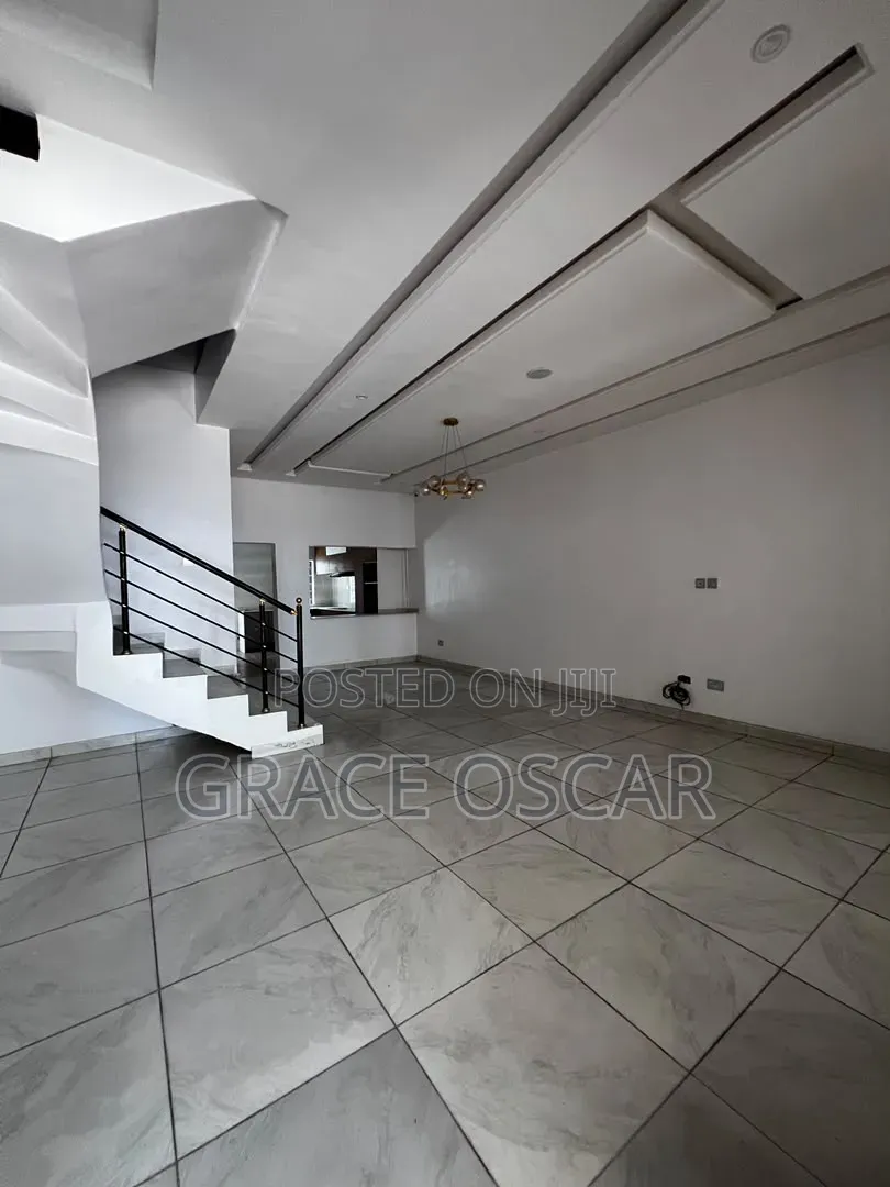 4bdrm Duplex in Ikate for sale