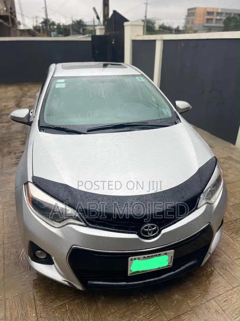 Toyota Corolla S Premium 4dr Sedan (1.8L 4cyl CVT) 2014 Silver