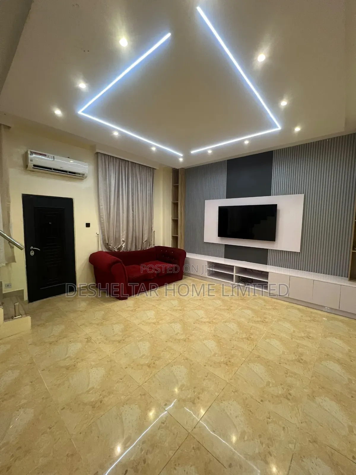 3bdrm Duplex in Off Whitesand for rent