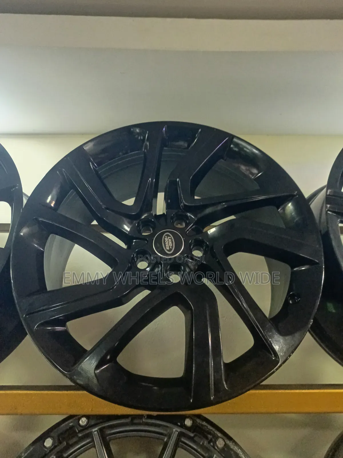 Range Rover 21inches Hse Sport Dynatic Glose Black