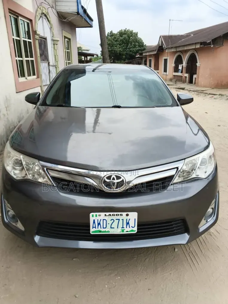 2014 Toyota Camry for Rent (Port-Harcourt)