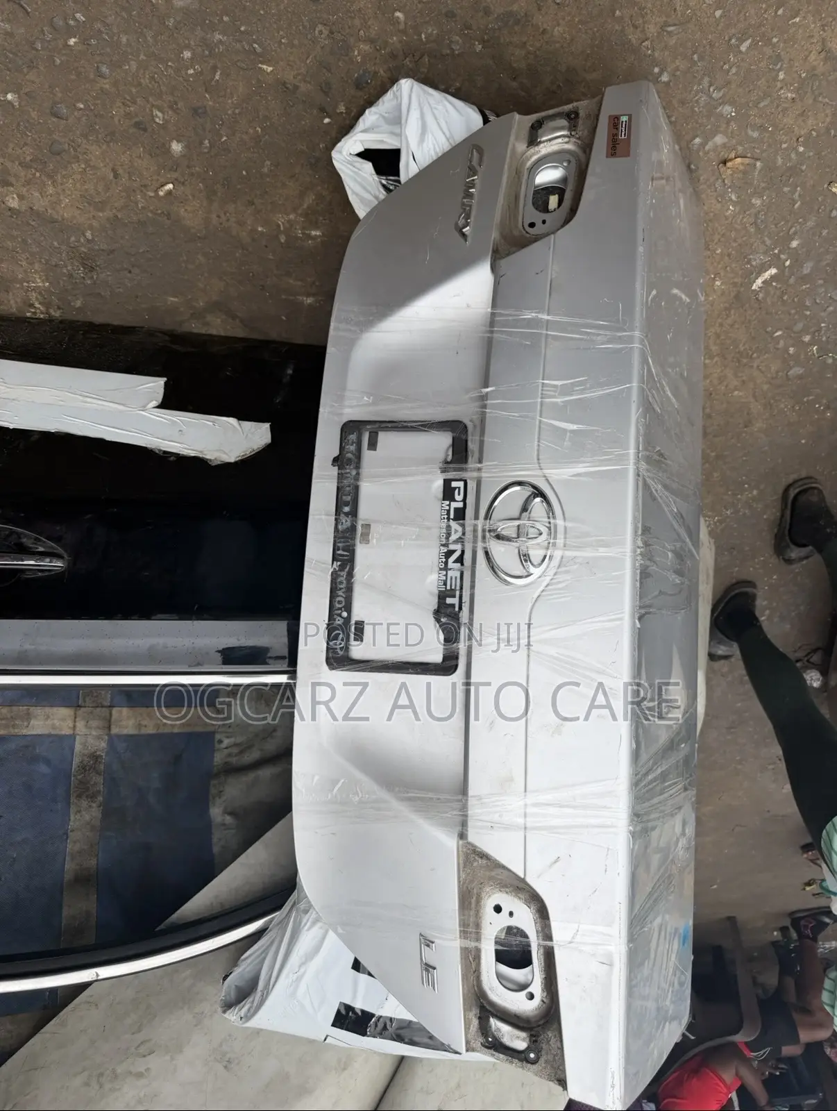 Empty Booth Camry 2012 / 2013 / 2014 Available