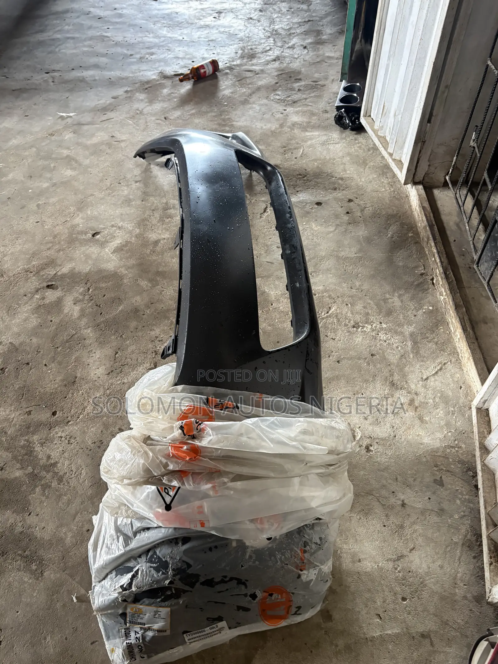 Front Bumper Toyota Venza 2010