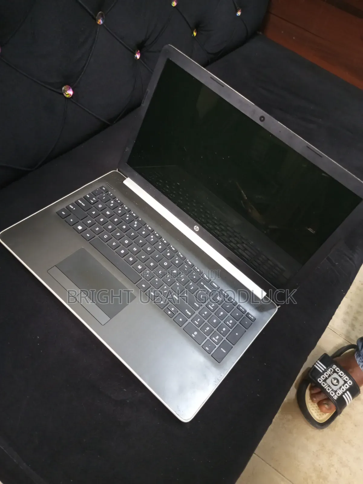 Laptop HP 250 G8 8GB AMD Ryzen 9 SSD 256GB