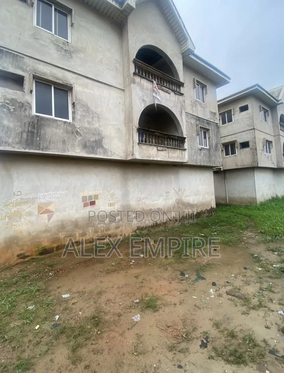 3bdrm Block of Flats in Trade Fair for sale