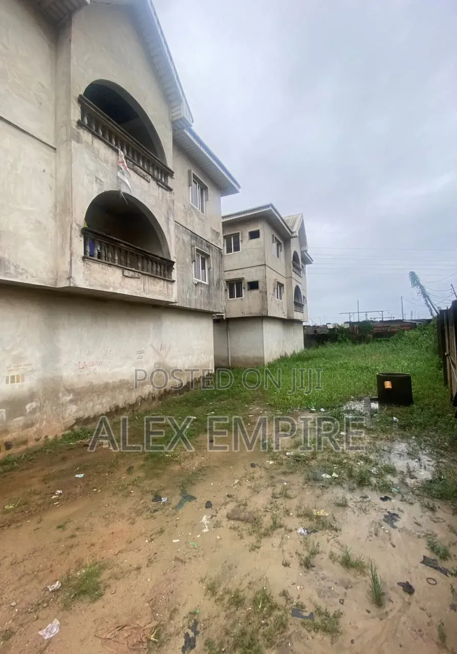 3bdrm Block of Flats in Trade Fair for sale