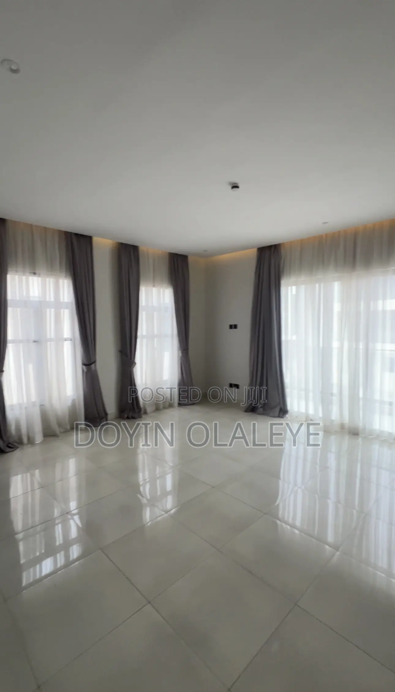 5bdrm Duplex in Lekki Phase 1 for sale