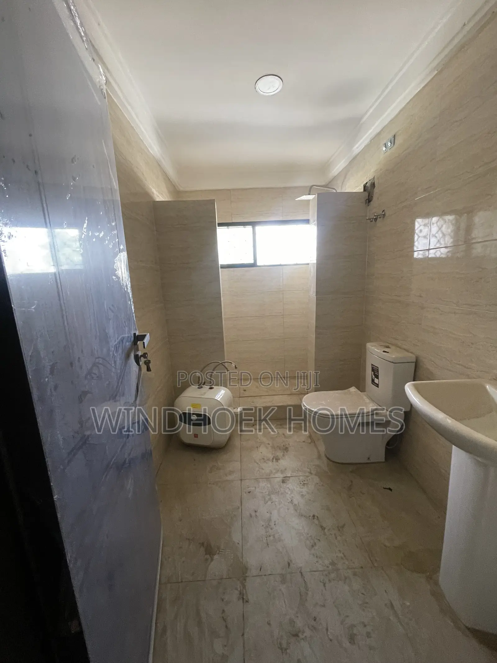 Well Renovated 2units of 6 Bedrooms Fully Detached Duplexes With Bq