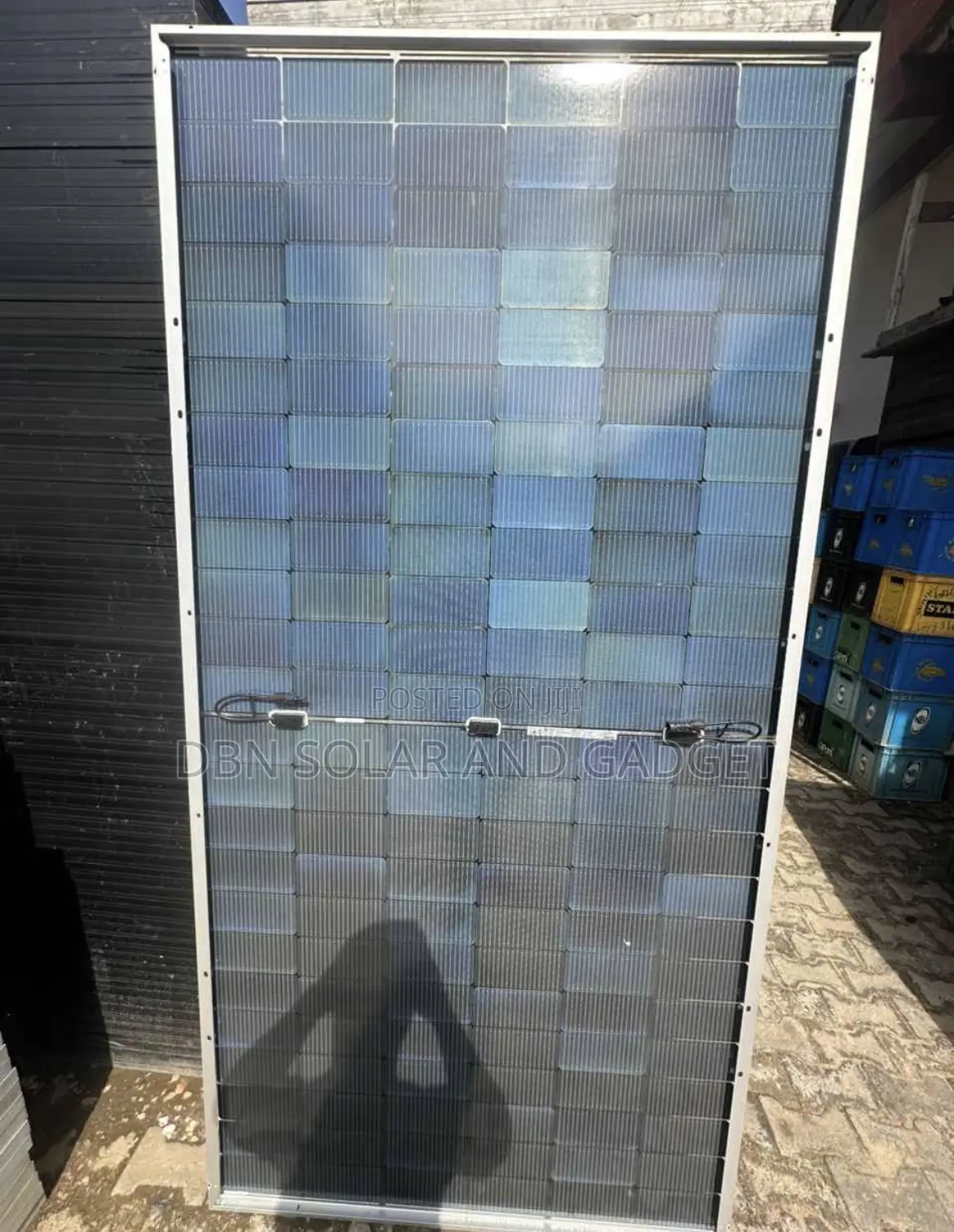 630w Jinko Solar Panel Halfcut 144cell Very Good Quality