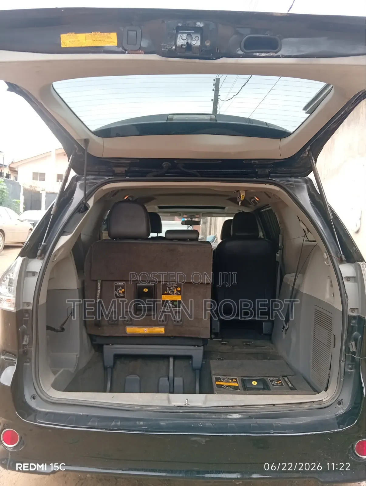 Toyota Sienna 2012 Black