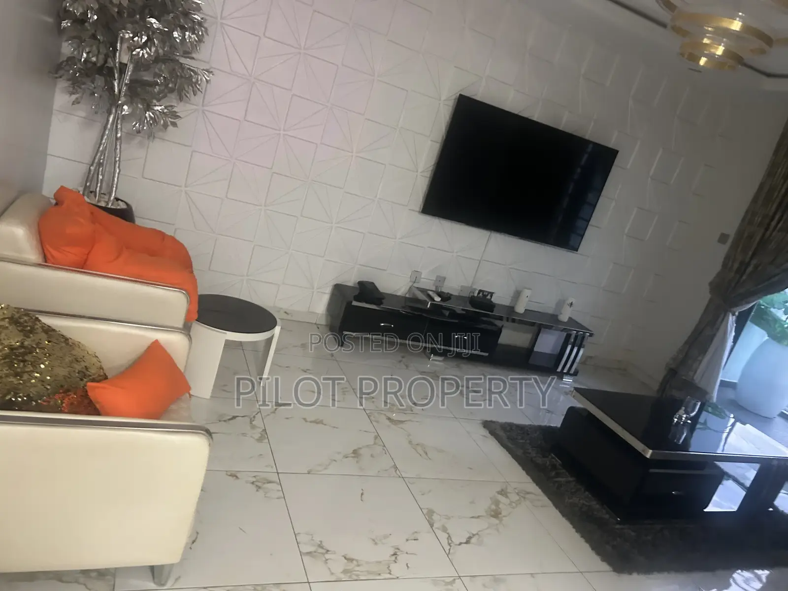 4 Bedroom in Ikeja Gra