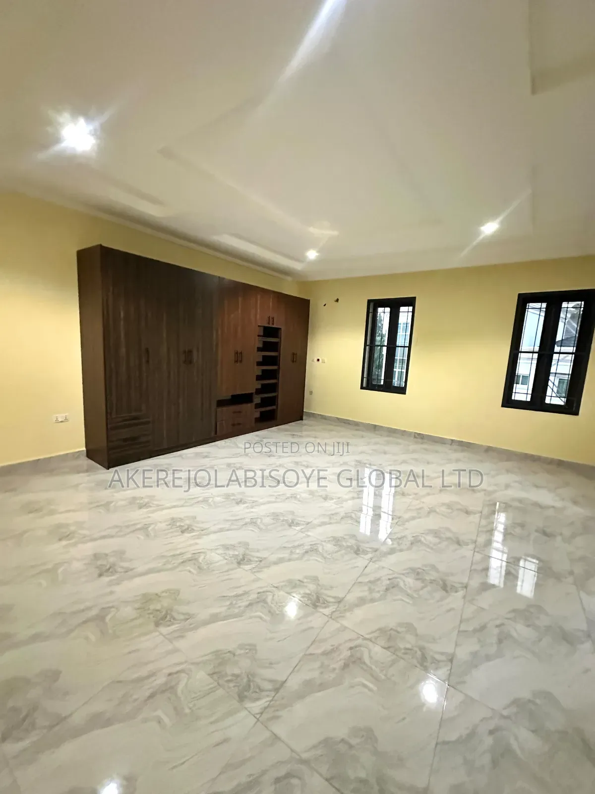 2bdrm Apartment in Gwarinpa Main, Life Camp for rent