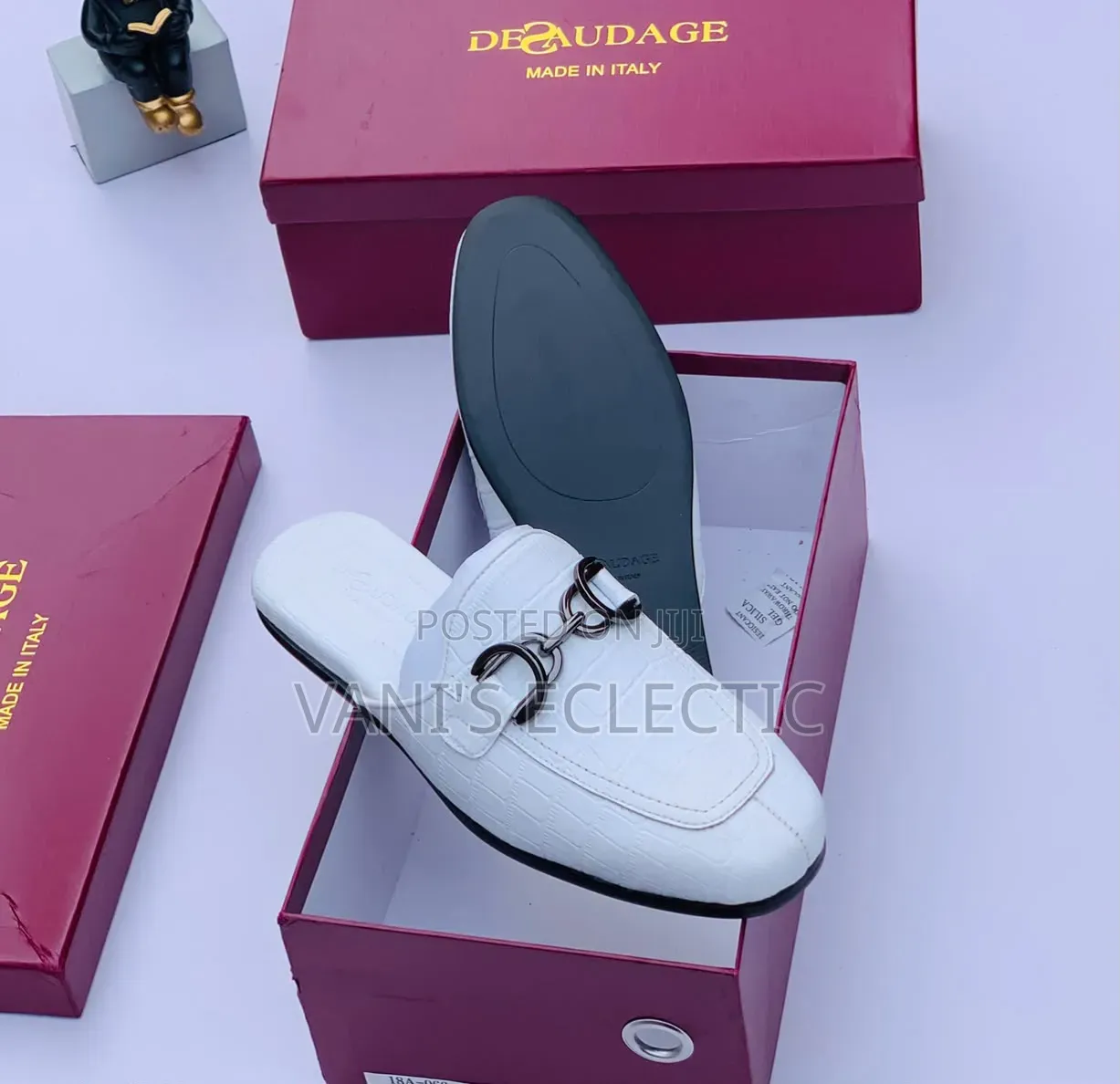 DeSaudaGe Half-Shoes