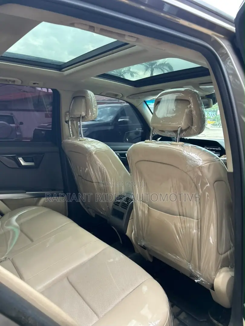 Mercedes-Benz GLK-Class 350 4MATIC 2013 Brown