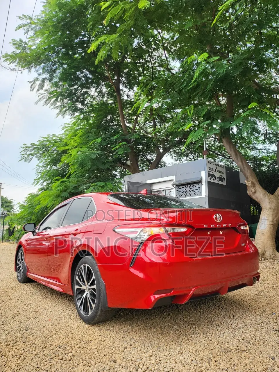 Toyota Camry 2019 Red