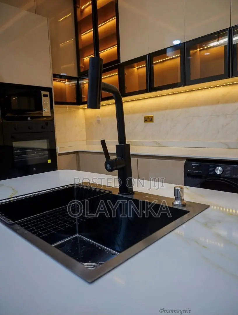 Luxury Custom Kitchen Cabinets | Premium Quality Modern Design