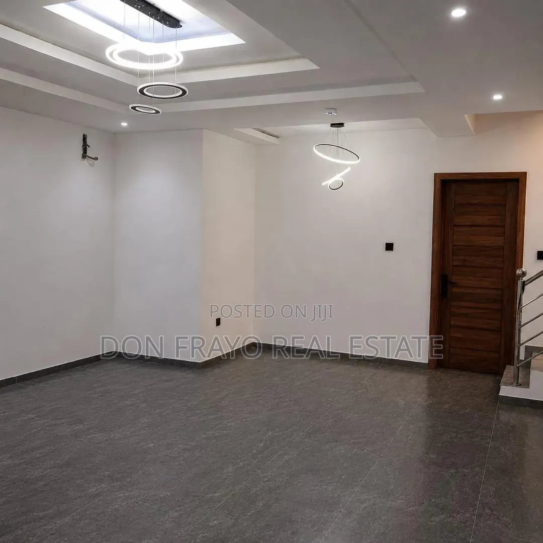4bdrm Duplex in Eko Akete Awolowo Rd, Ikoyi for sale