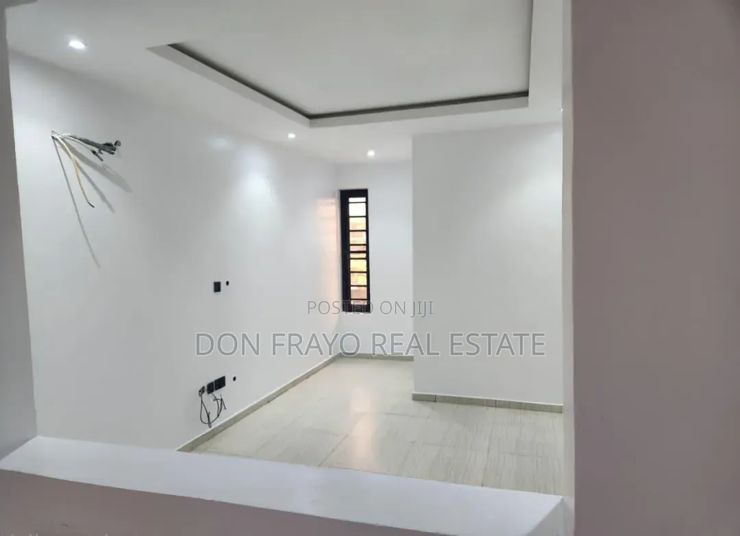 4bdrm Duplex in Eko Akete Awolowo Rd, Ikoyi for sale