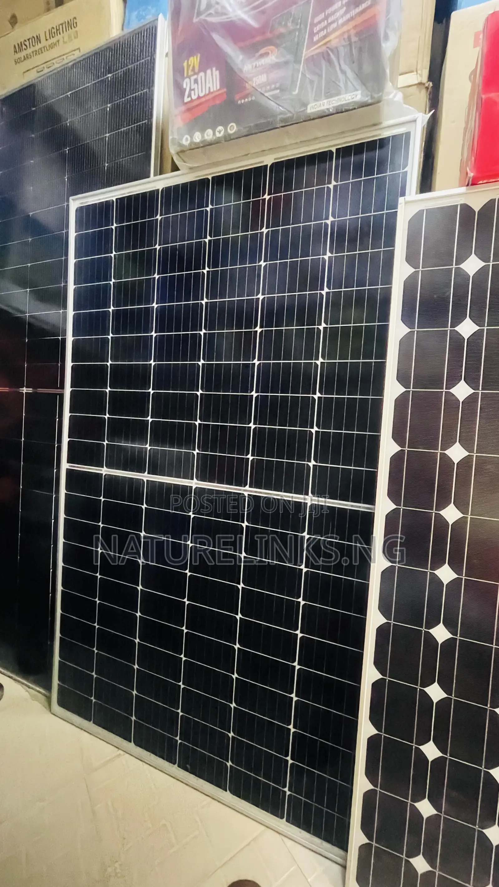 Itel Power Tank + 500W Solar Panel