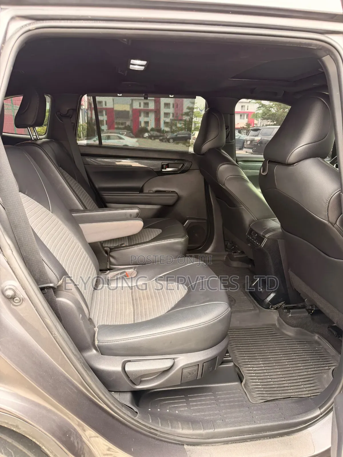 Toyota Highlander XSE 2022 Gray