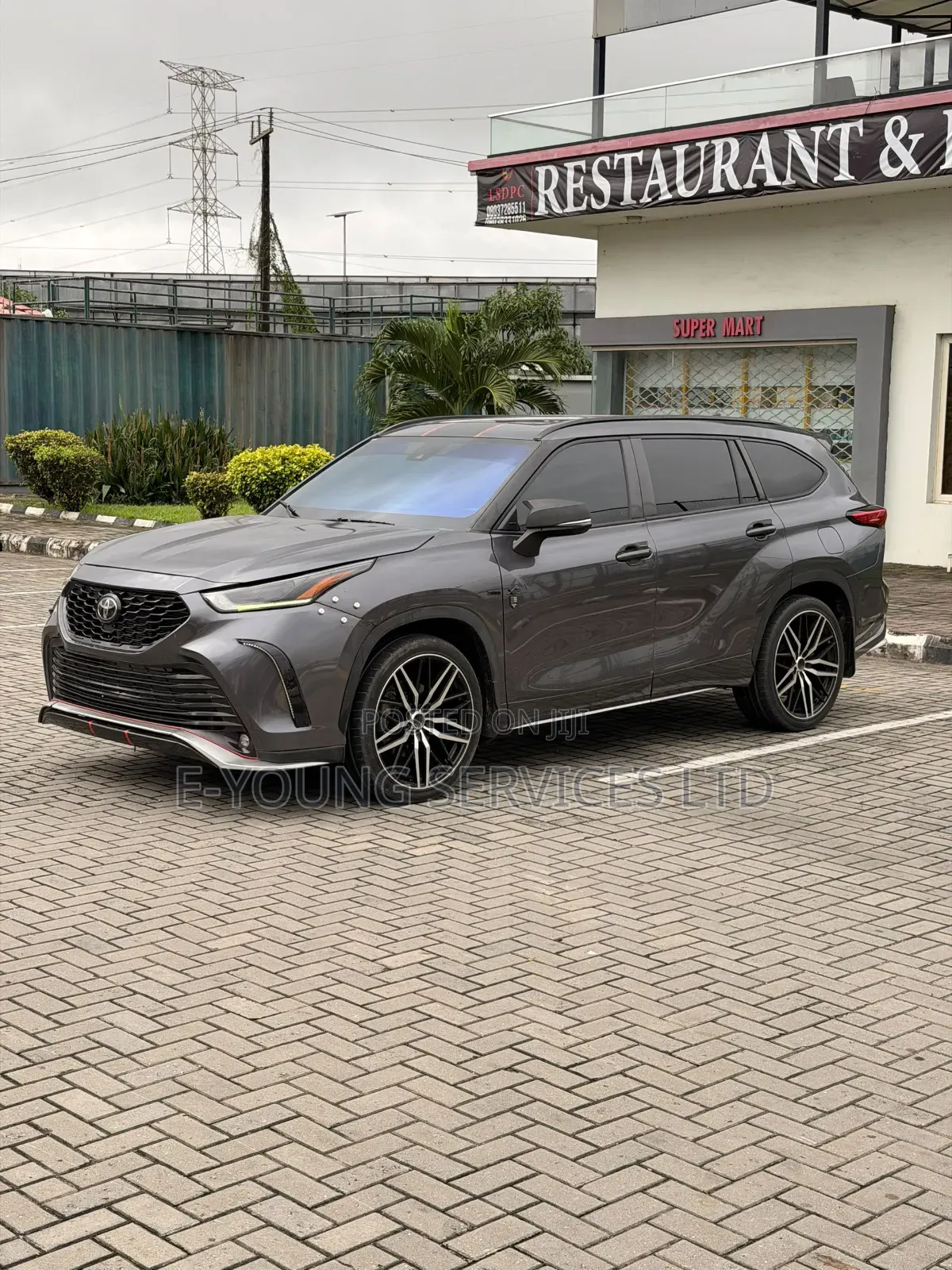 Toyota Highlander XSE 2022 Gray