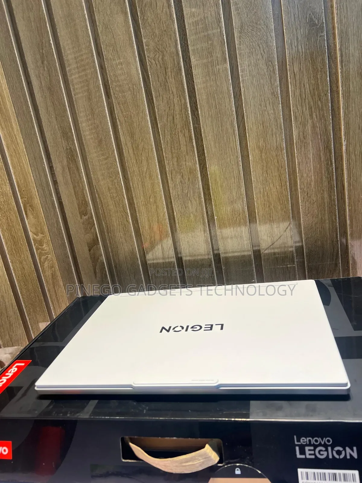 Laptop Lenovo Legion 7 32GB Intel Core Ultra 9 SSD 1T