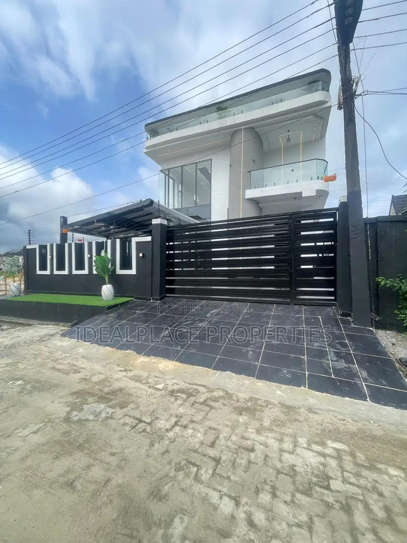 5bdrm Duplex in Sangotedo for sale