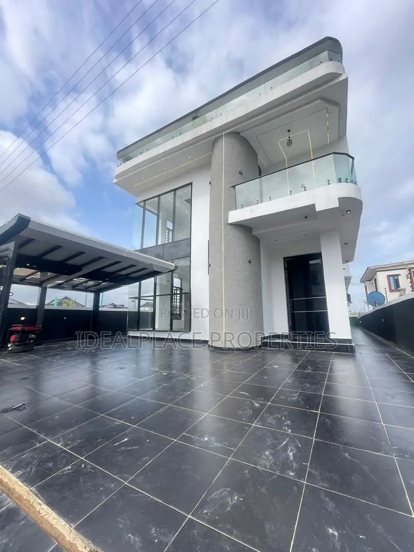 5bdrm Duplex in Sangotedo for sale