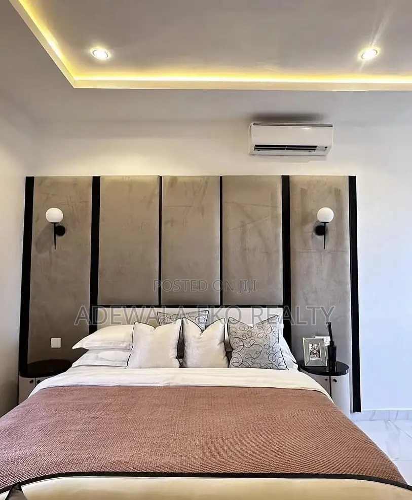 Cosy Studio Shortlet Lekki Phase 1– 24hrs Power