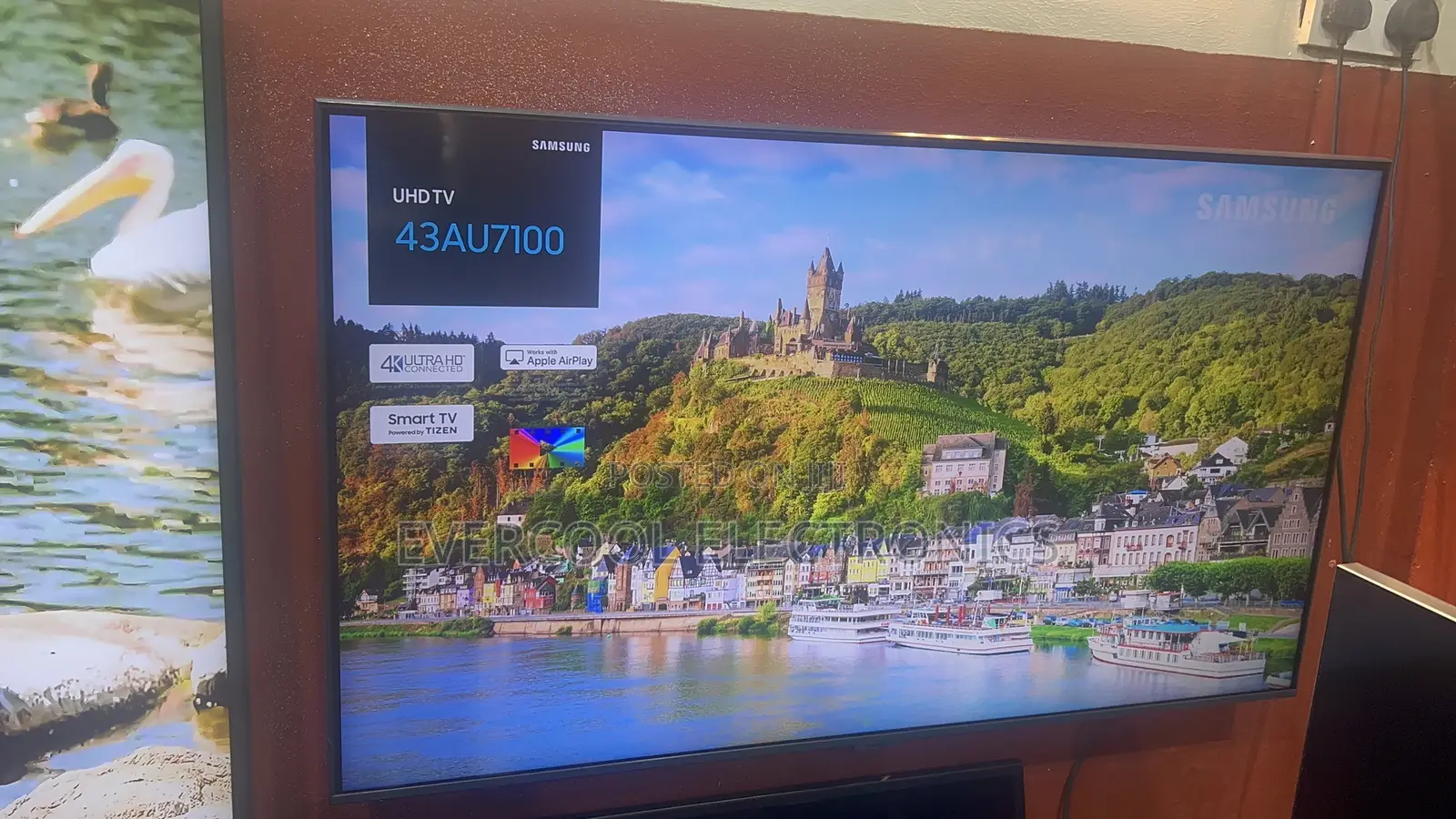 Slim 43” Samsung Crystal UHD Smart TV With Apple AirPlay