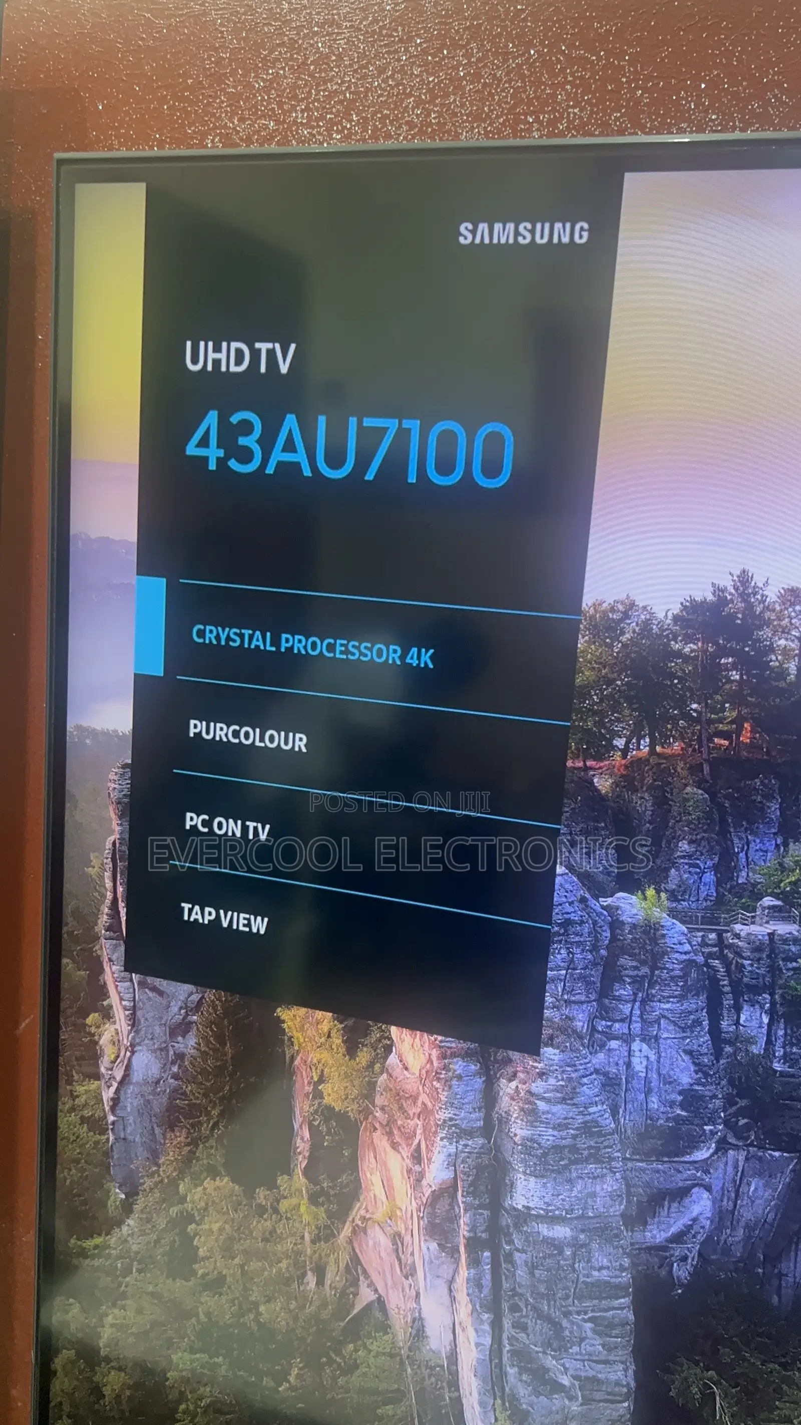 Slim 43” Samsung Crystal UHD Smart TV With Apple AirPlay
