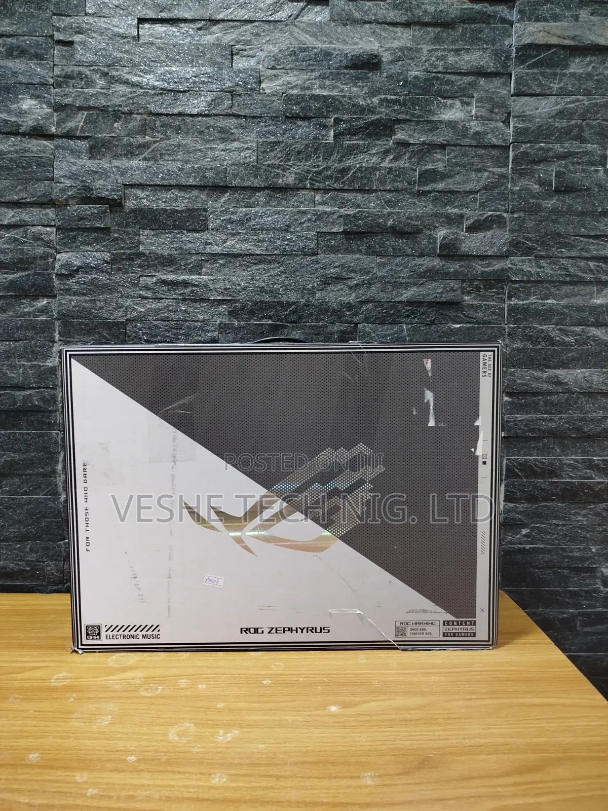 Laptop Asus ROG Zephyrus M16 16GB Intel Core i9 SSD 1T